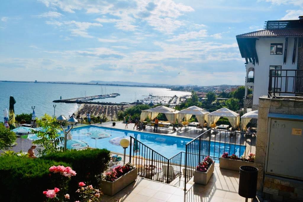 Dolce Vita Sea View Apartment Sveti Vlas Dış mekan fotoğraf